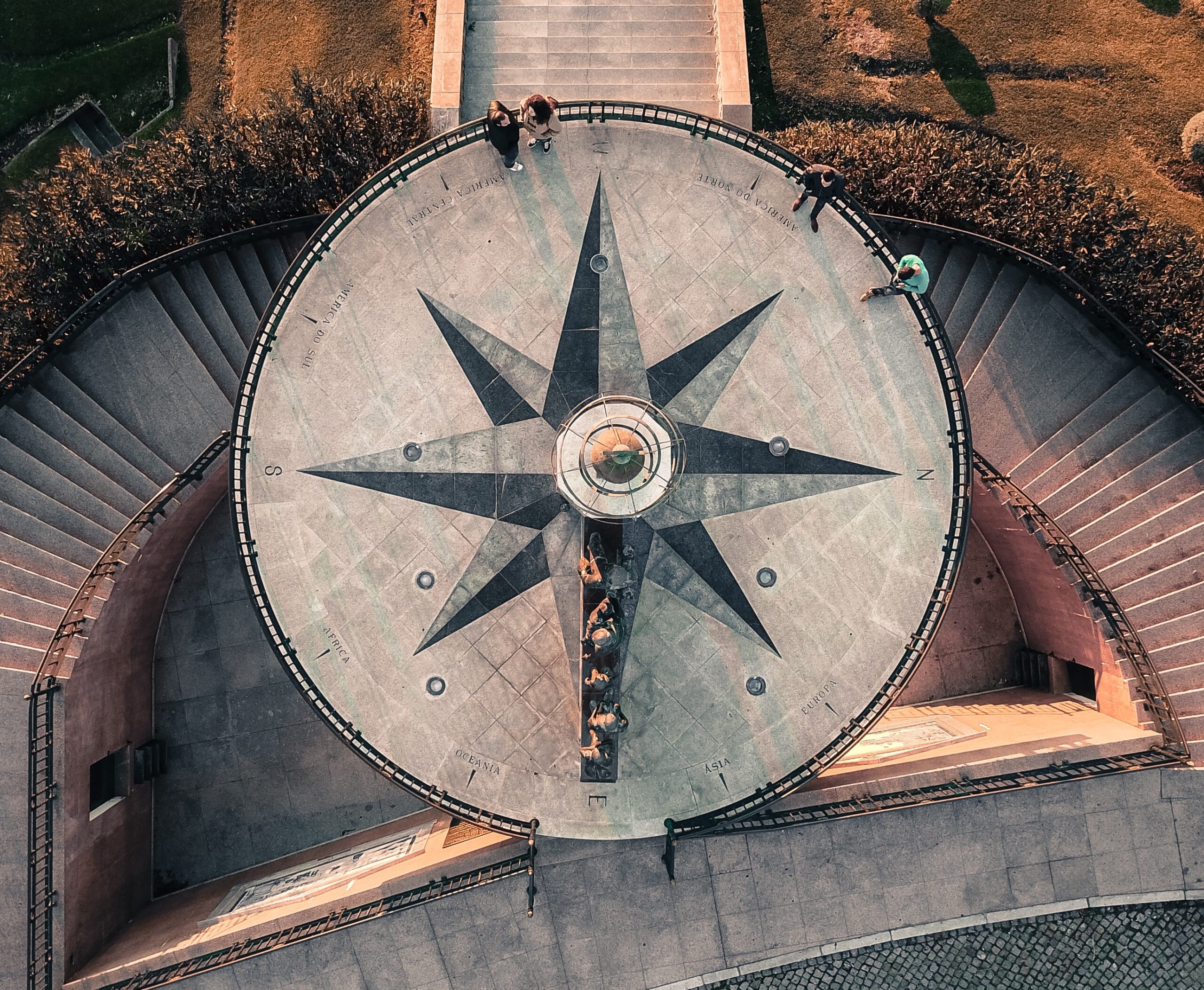 luis-eusebio-GrY5z1DGWeU-unsplash